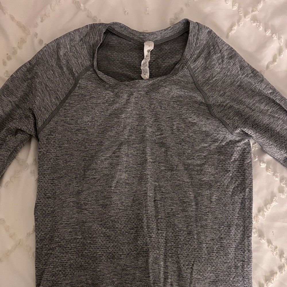 Lululemon Swiftly Tech Long sleve